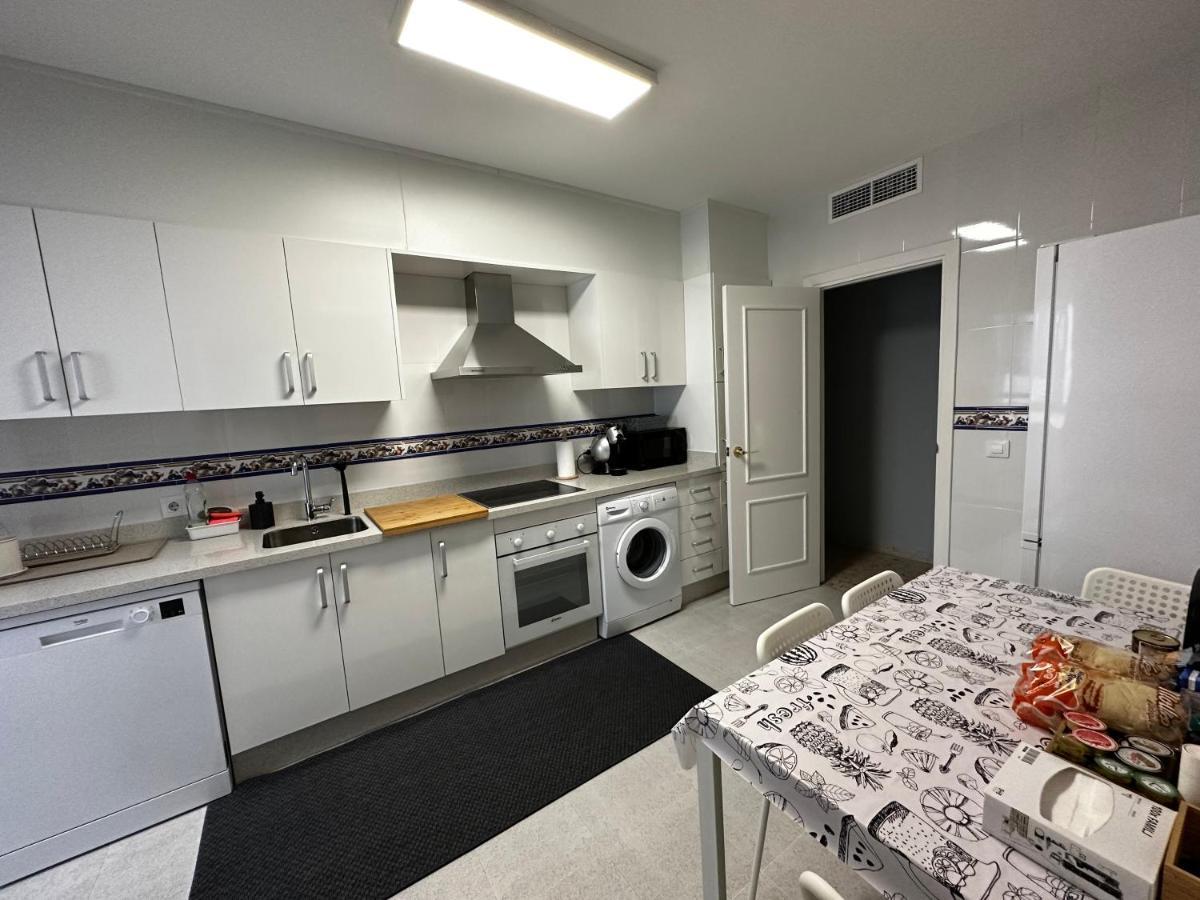 Bastinazo Alohadream - Premium - La Mejor Ubicacion Con Aire Acondicionado, Insonorizacion, Terraza Y Equipamiento En El Puerto De Santa Maria - Grupo De Solo Menores De 25 No Aceptados Salvo Fianza Adicional Exterior foto